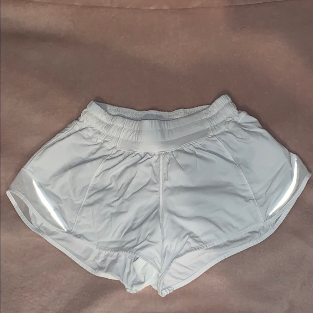 Lululemon Hotty Hot Shorts, 2.5